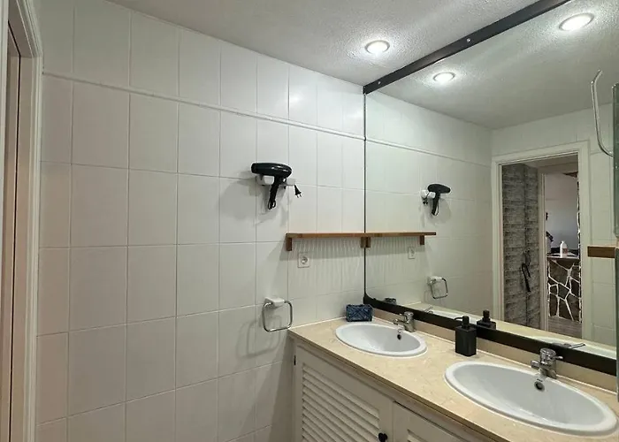 Apto Increible, Acogedor, Luminoso De Ambiente Muy Relajante Con Excelentes Vistas Y Servicios/ Amazing With Sunset Lovely Views Адехе